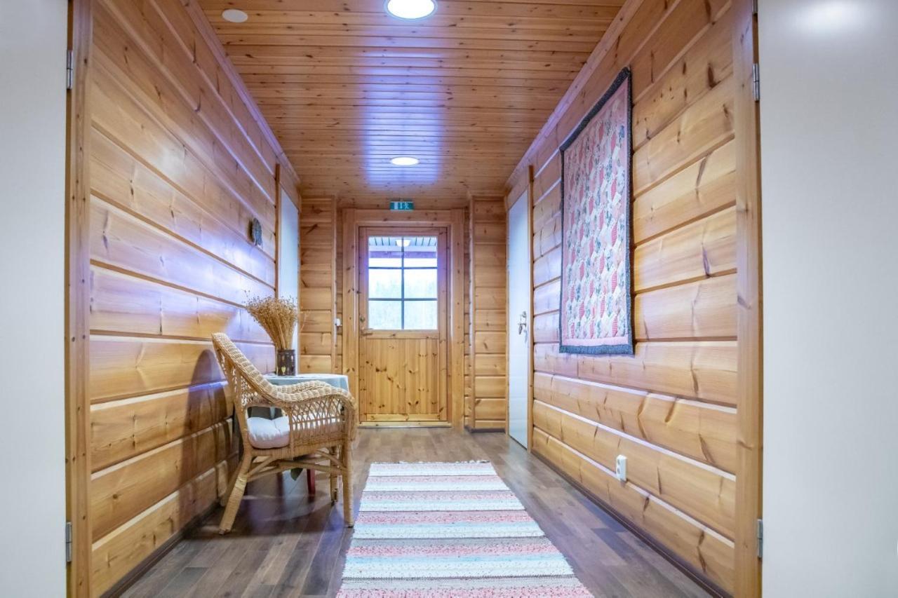 Guest House Haapaniemen Hirsikartano Idensalmi Eksteriør bilde